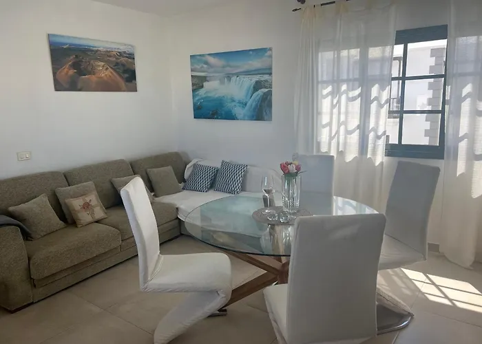 Las Rosas Apartment (Adults Only)